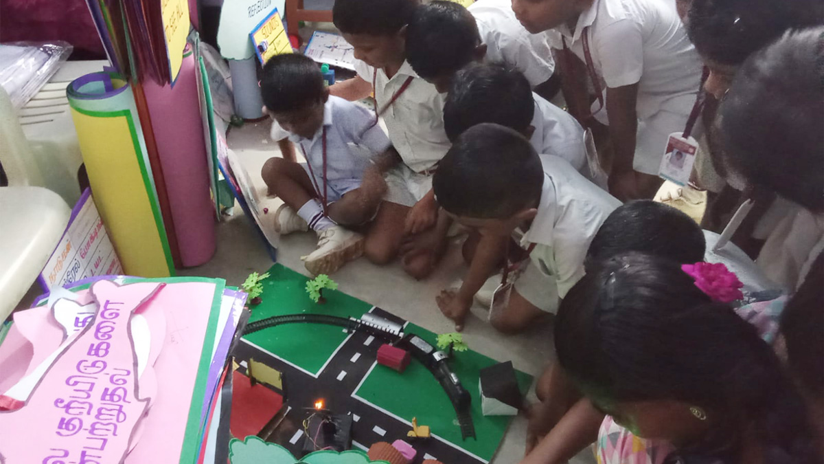 Teaching Aids Exhibition Photo 03